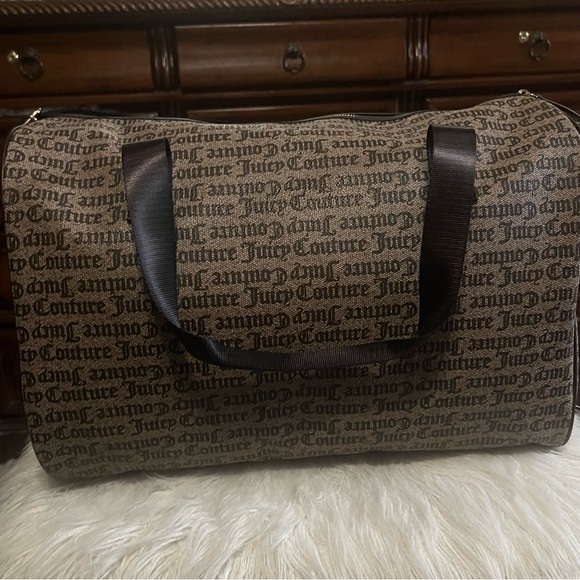 NWT Juicy Couture Heartless Weekender Bag - Picture 5 of 10